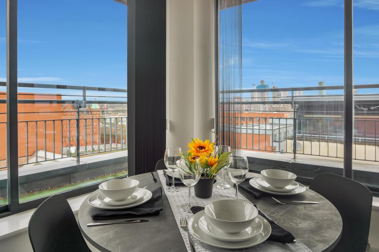 Penthouse - Amazing City Skyline Views - Free Parking - Balcony - Utilita Arena - New St Station - Bullring Shopping Birmingham Exteriör bild