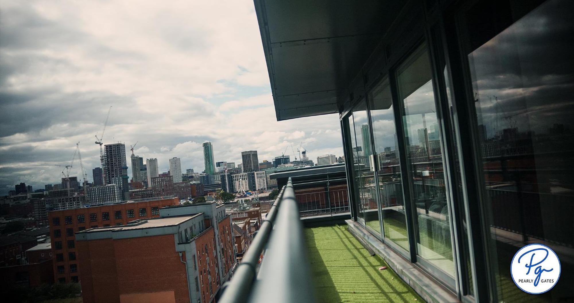 Penthouse - Amazing City Skyline Views - Free Parking - Balcony - Utilita Arena - New St Station - Bullring Shopping Birmingham Exteriör bild