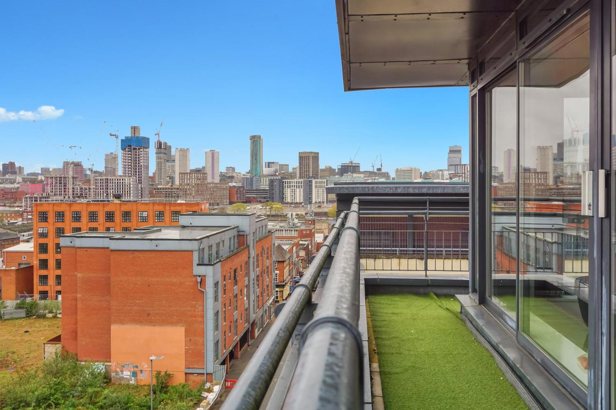 Penthouse - Amazing City Skyline Views - Free Parking - Balcony - Utilita Arena - New St Station - Bullring Shopping Birmingham Exteriör bild